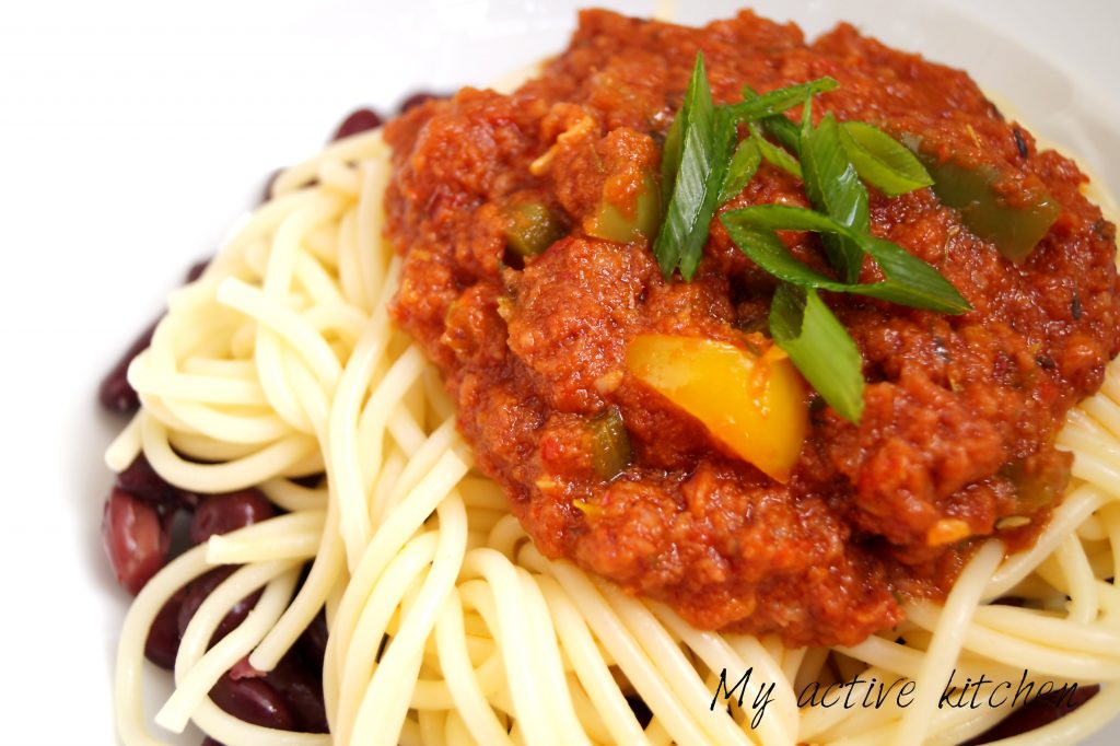 corned beef stew on spaghetti and kidney beans