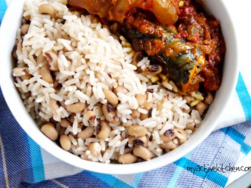 bowl of cooked grains and pulse