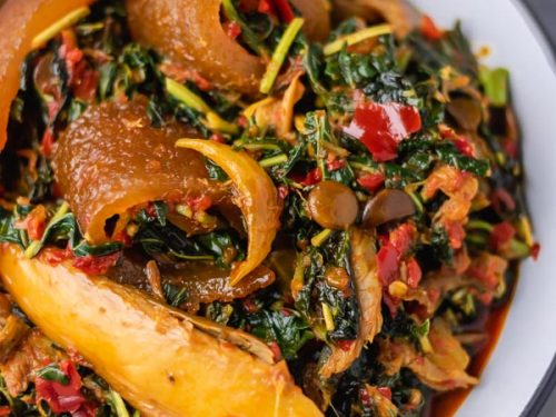 efo riro in a bowl.